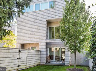 16 Greenview Ave, Princeton, NJ 08542