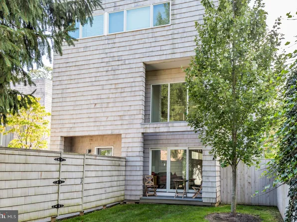 16 Greenview Ave, Princeton, NJ 08542