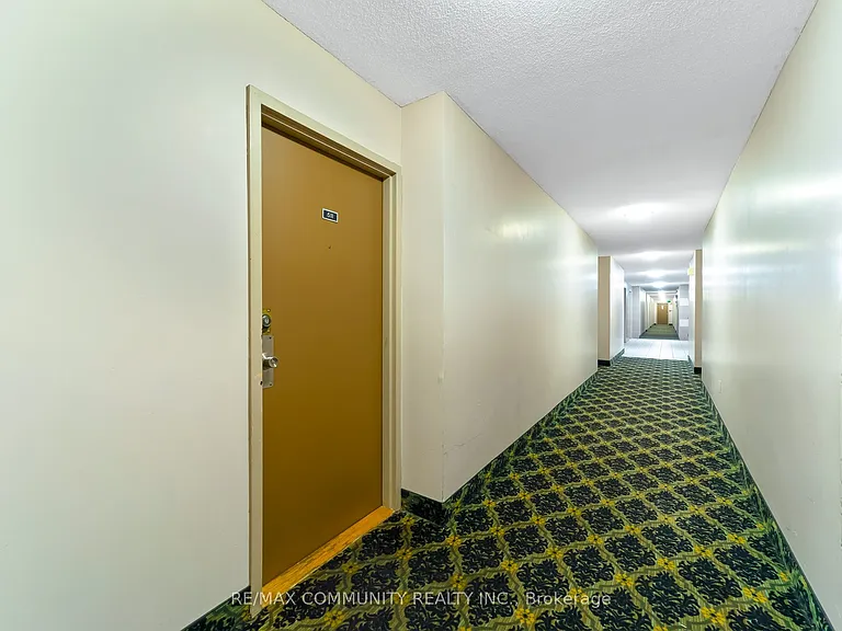 3380 Eglinton Ave E #511 — Photo 7