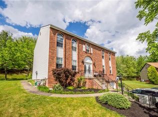 346 Moosehead Dr, Imperial, PA 15126