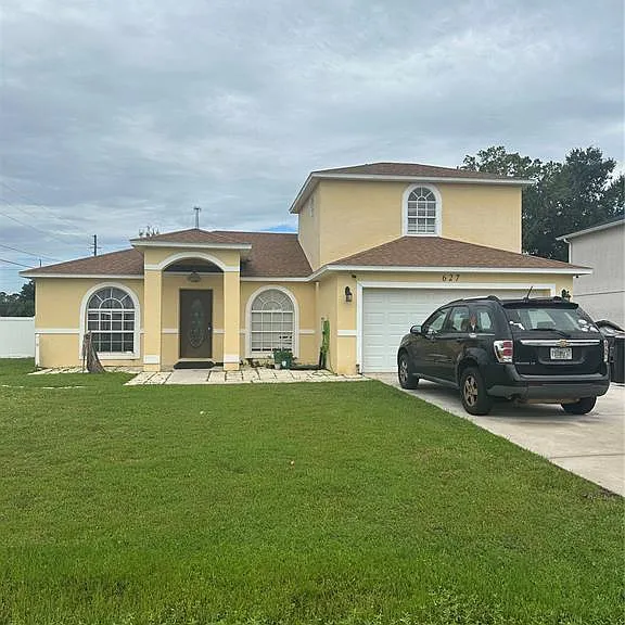 627 Camel Ln — Photo 1