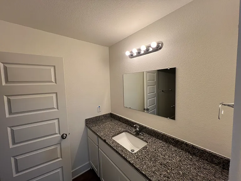 917 Allie Way — Photo 10