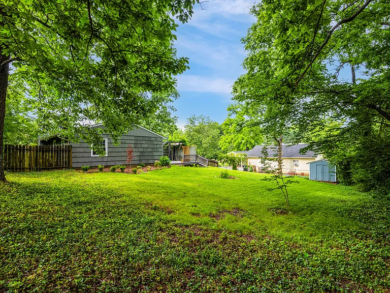 1125 Timbergrove Dr — Photo 33