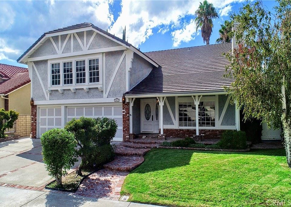 1st image of 28019 Charles Dr