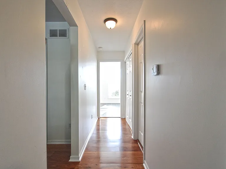6021 Cottage Cir — Photo 11
