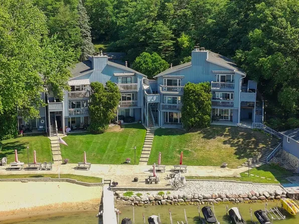 131 Lance DRIVE #7, Twin Lakes, WI 53181