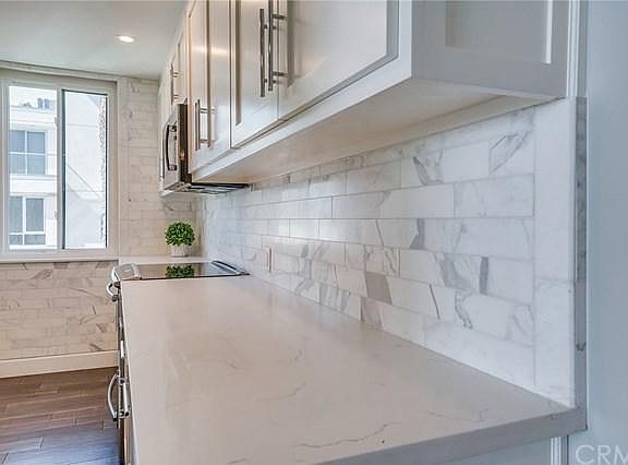 2nd image of 1140 Ocean Blvd #129