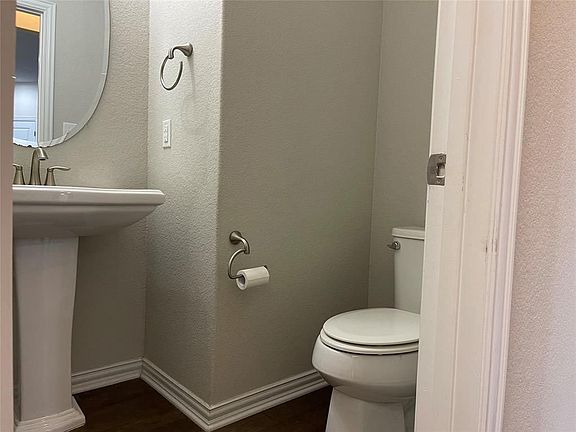 5th image of 4116 Presidio Ln