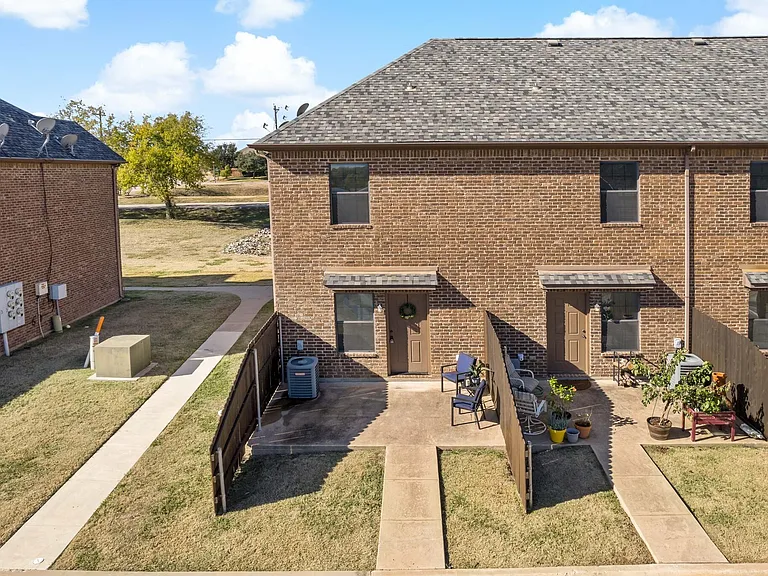 11118 Marion Rd #400 — Photo 29