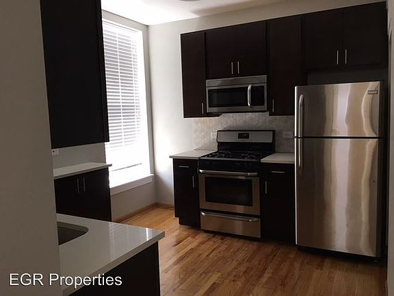 3rd image of 1500 N Elk Grove Ave APT 3C