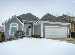 5648 NE Northgate Xing, Lees Summit, MO 64064