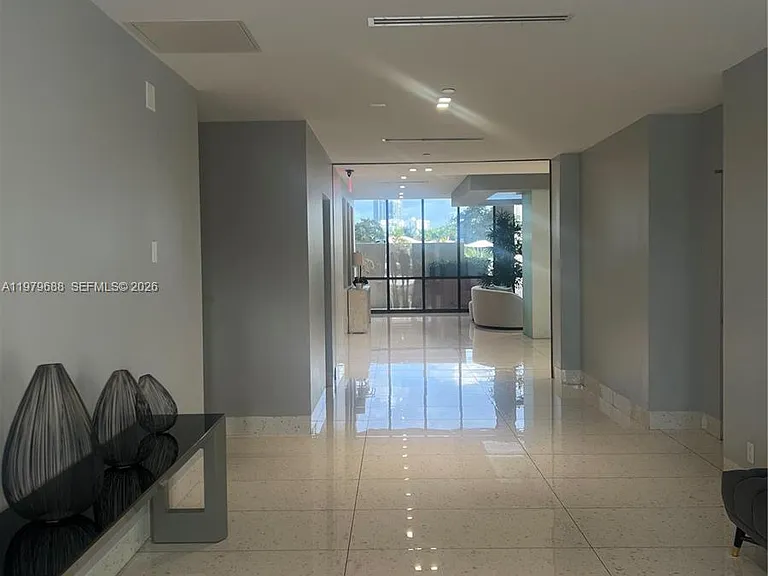 20301 W Country Club Dr #1024 — Photo 20