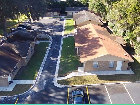 2nd image of 800 SE Church Ave