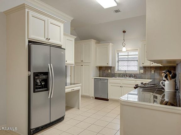 5th image of 127 Harvest Pointe Cir