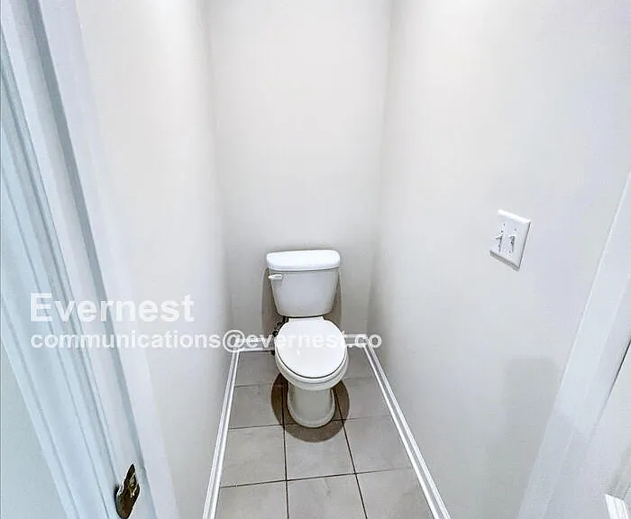 329 Victoria Dr — Photo 8