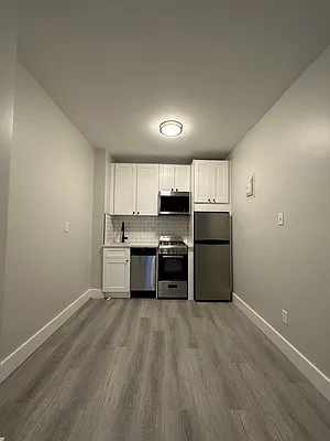 Rented by Peter R. Hungerford, LREB | media 15