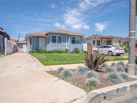 2nd image of 8953 S Manhattan Pl