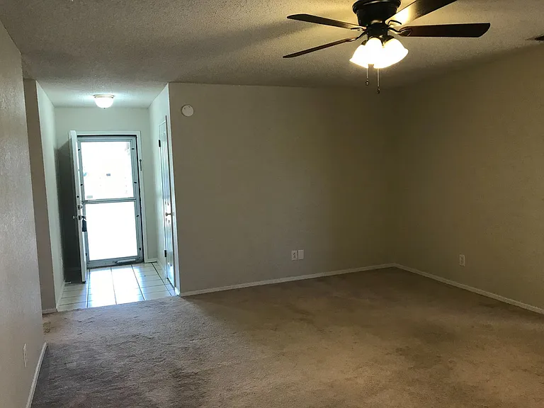 1633 Chachalaca Ln — Photo 6