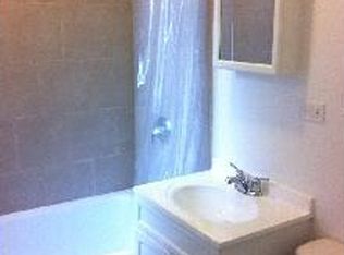 1116 E 82nd St APT 2B, Chicago, IL 60619