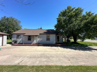 4864 Carter Rd, Auburn, MI 48611