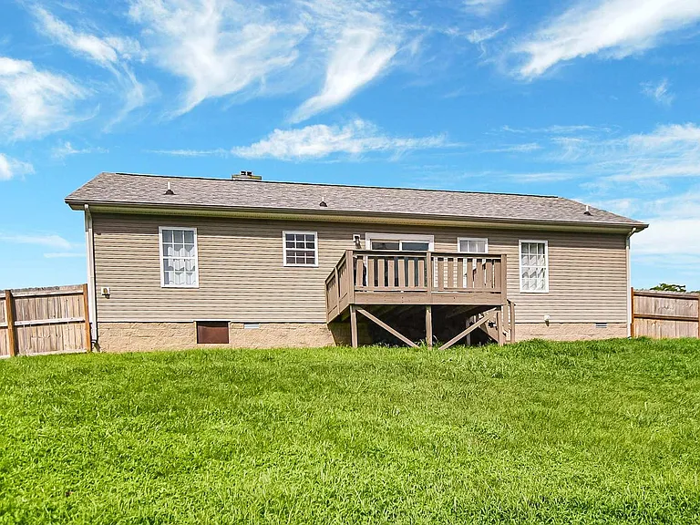 304 Fortway Rd — Photo 16