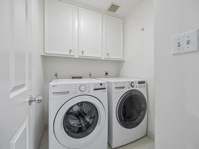 1212 W Alabama St — Photo 12