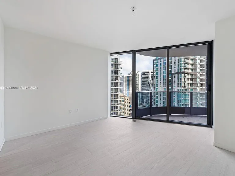 Brickell Plz — Photo 12