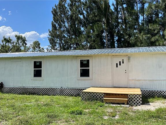 2nd image of 7851 Bartholomew Dr