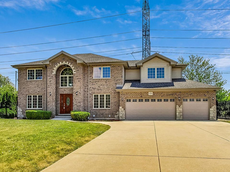 1st image of 13735 S Venetian Ct