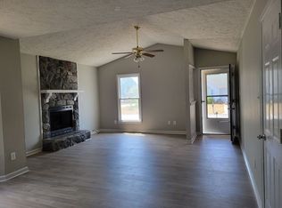 3331 Lubbock Dr, Hope Mills, NC 28348