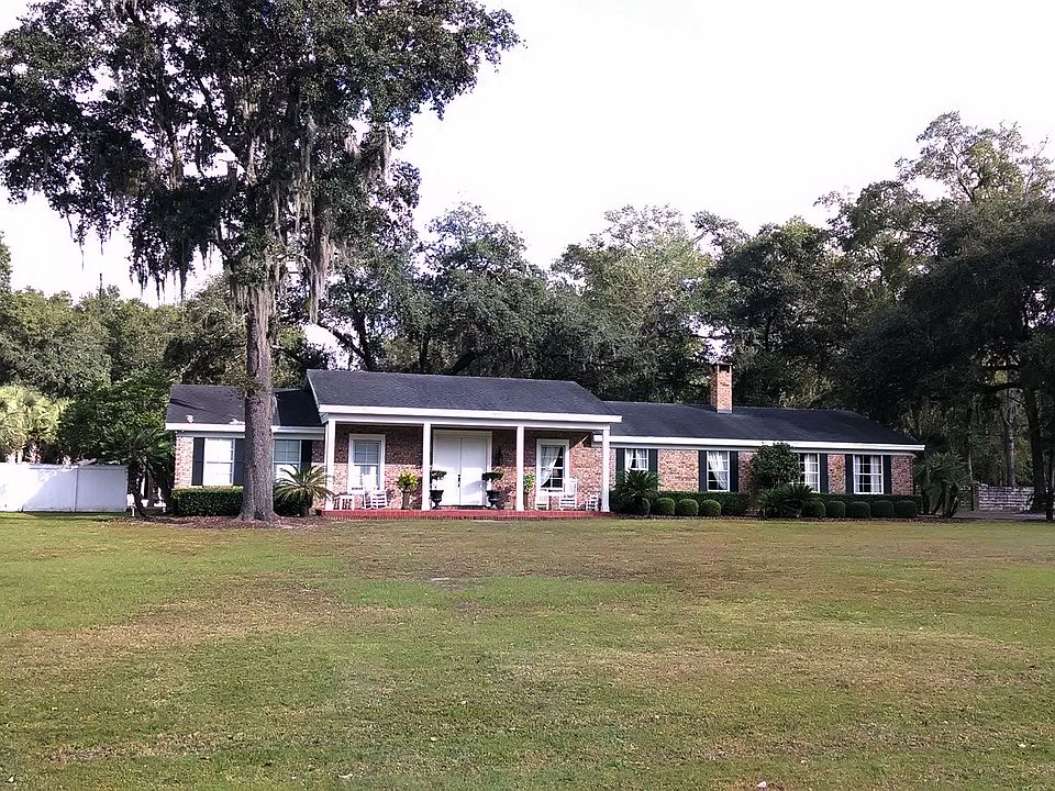 1st image of 378 SW Bellmont Dr