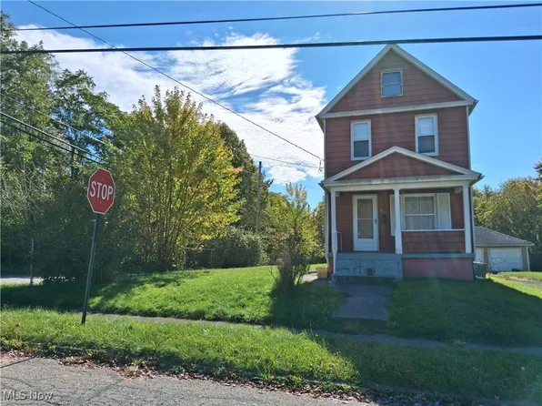 63 Tremble Ave, Campbell, OH 44405