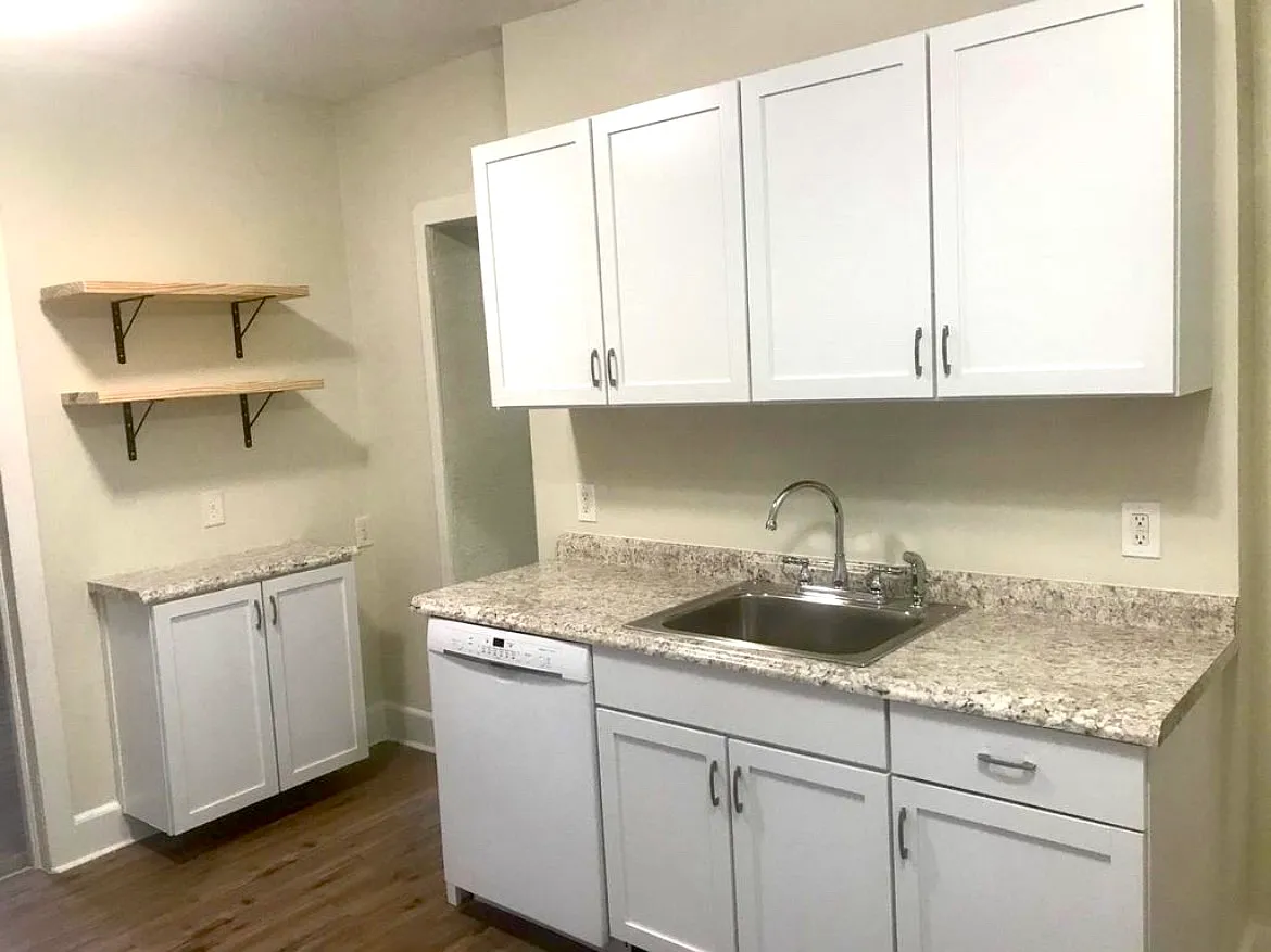 2 bed, 750 sqft, $950 — Photo 4