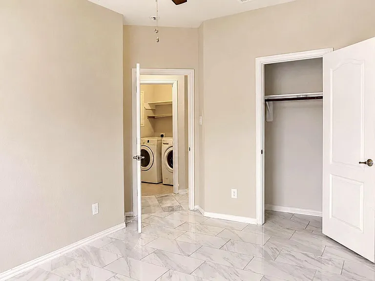2232 Ivy Wall Dr — Photo 30