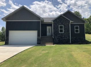 315 Scenic Ave, Campobello, SC 29322