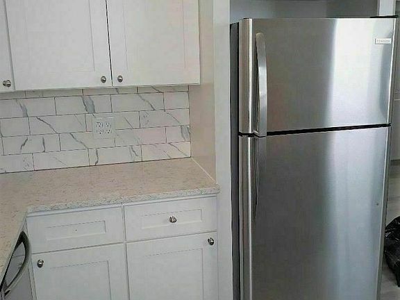 2nd image of 25-18 Broadway #3F