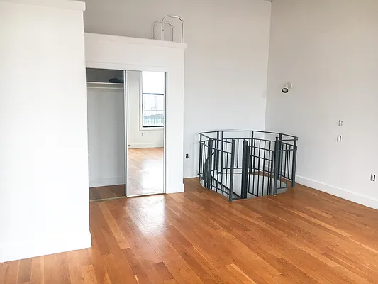 Rented by The Roebling Group | media 4