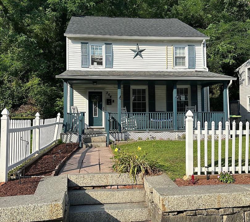 1st image of 264 N Main St