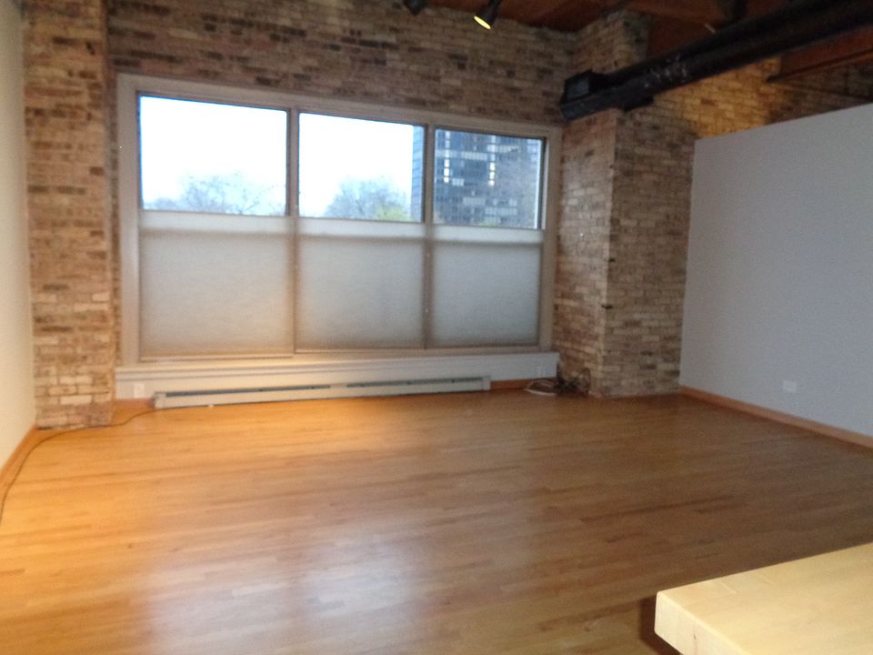 1st image of 540 N Lake Shore Dr APT 220