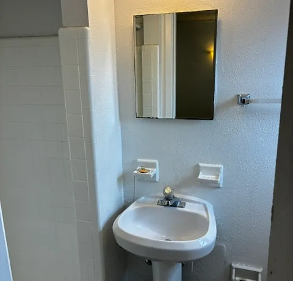 1606 King St #13 — Photo 9