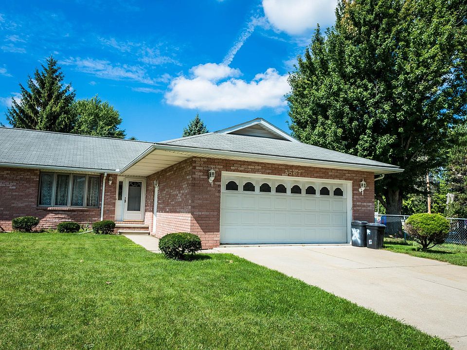 1st image of 3567 Parkway Dr