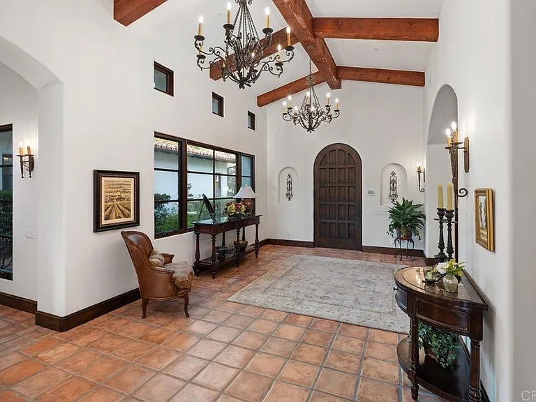 6870 La Valle Plateada — Photo 8