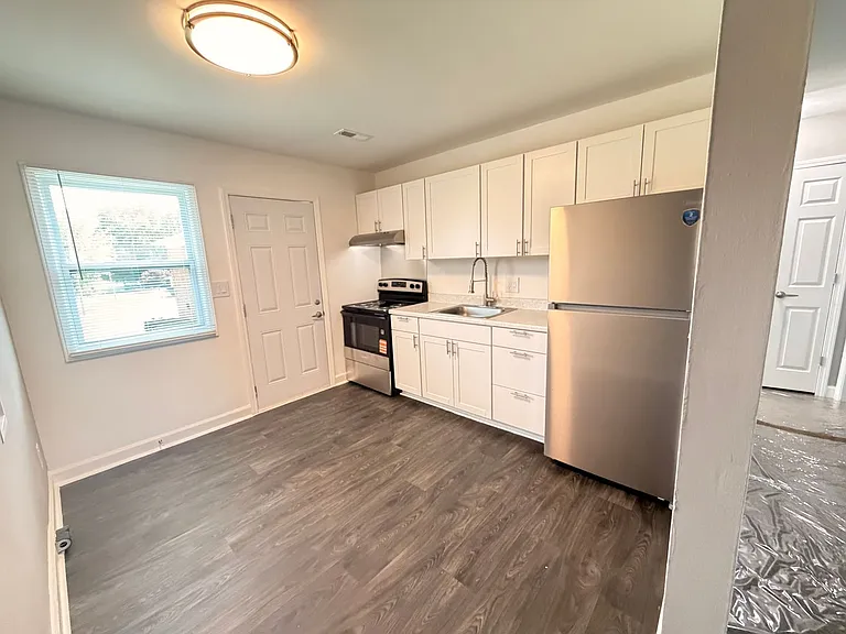 4124 Firwood Ln — Photo 3