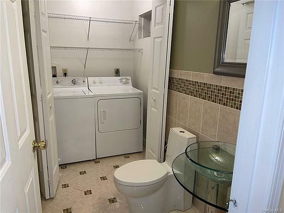 4th image of 1803 Dorset Dr
