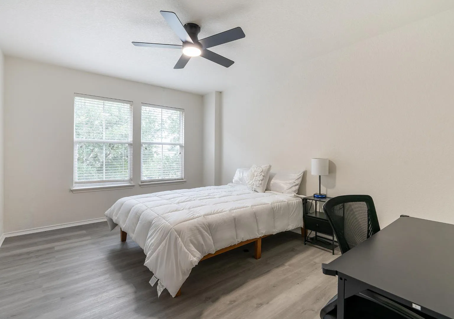 4 bed, 3.5 bath, 3114 sqft, $771 — Photo 3
