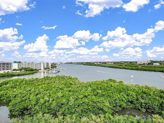 5th image of 19451 Gulf Blvd APT 704