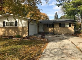 43892 Arlington Rd, Canton, MI 48187