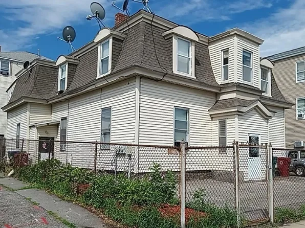 274 Fletcher St, Lowell, MA 01854