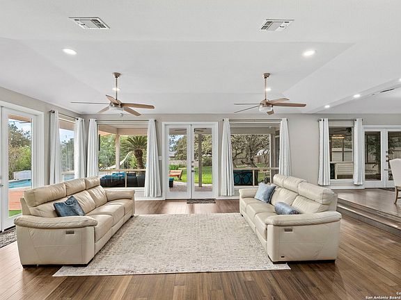 2nd image of 14311 OAK SHADOWS
