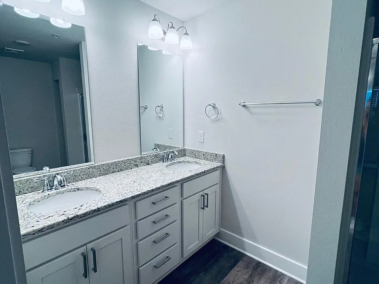 6311 Grove Park Dr — Photo 13